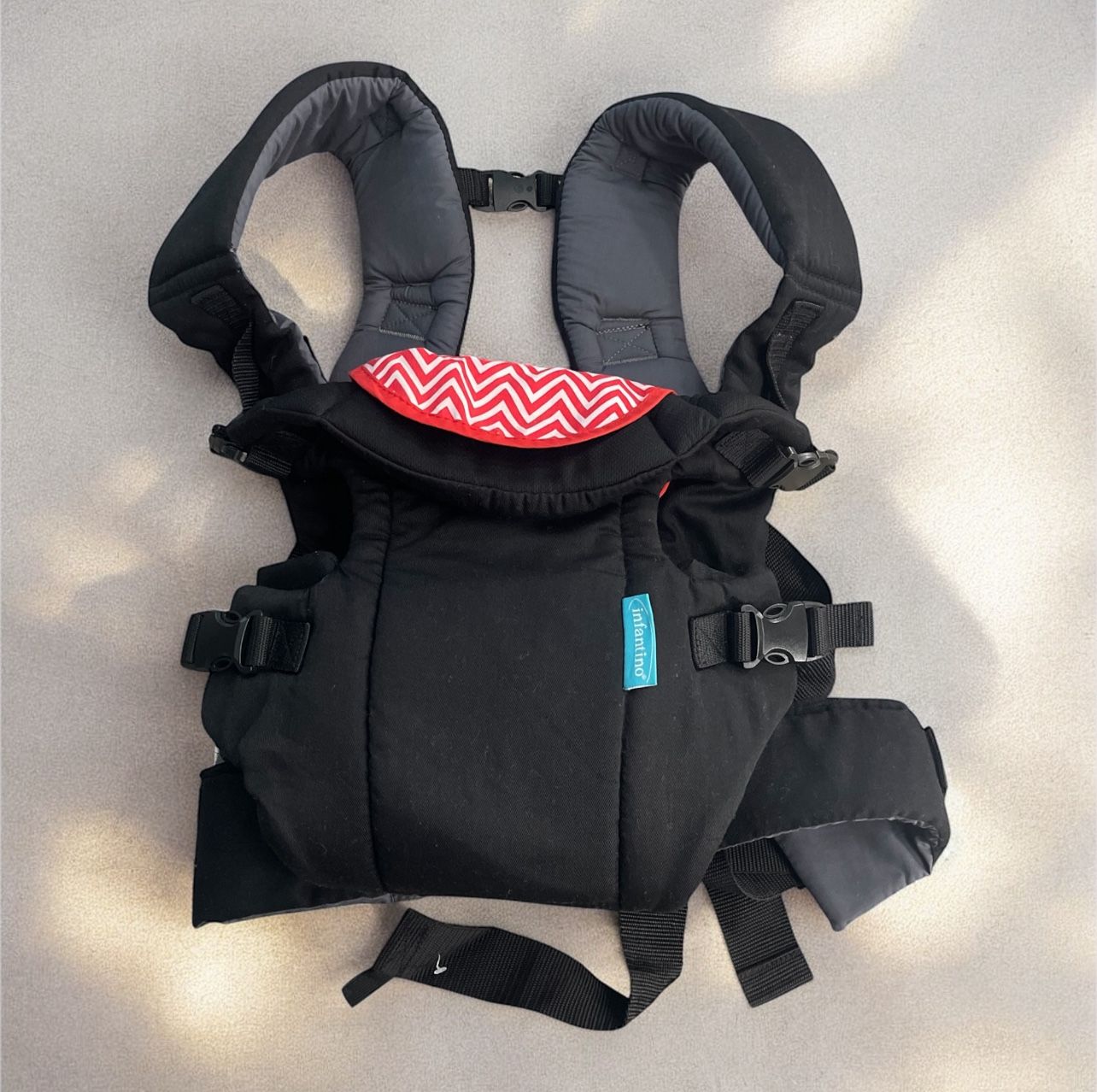 infantino 3 in 1 baby carrier used once