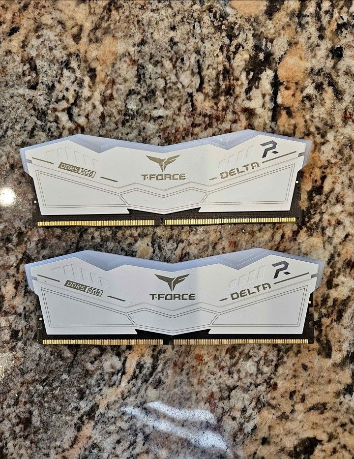 DDR5 32GB 6000mhz T-Force Delta RAM RBG