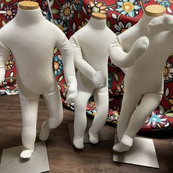 Child size articulated mannequins
