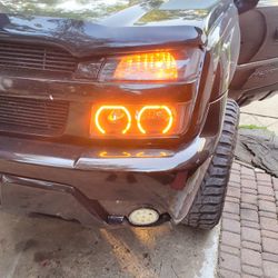 Chevy Avalanche Headlight 