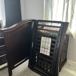 Crib/changing Table Combo
