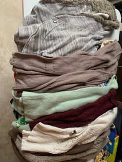 Sweaters for men’s & women’s all size 80 pcs