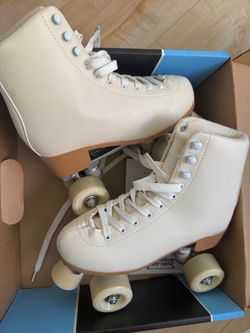 Cosmic Skates Women’s Size 6 Quad Rollerskates