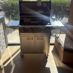 CLEARANCE!! Lion L75000 32-Inch Stainless Steel Natural Gas Grill