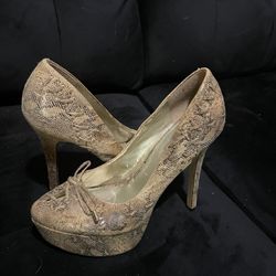Women’s Heel Size 8