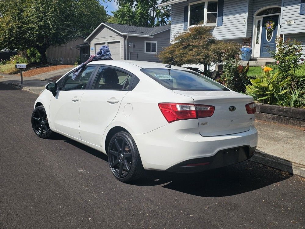 2013 KIA Rio LX
