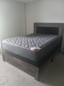 Queen Size Mattress for Sale! Quality Mattress.