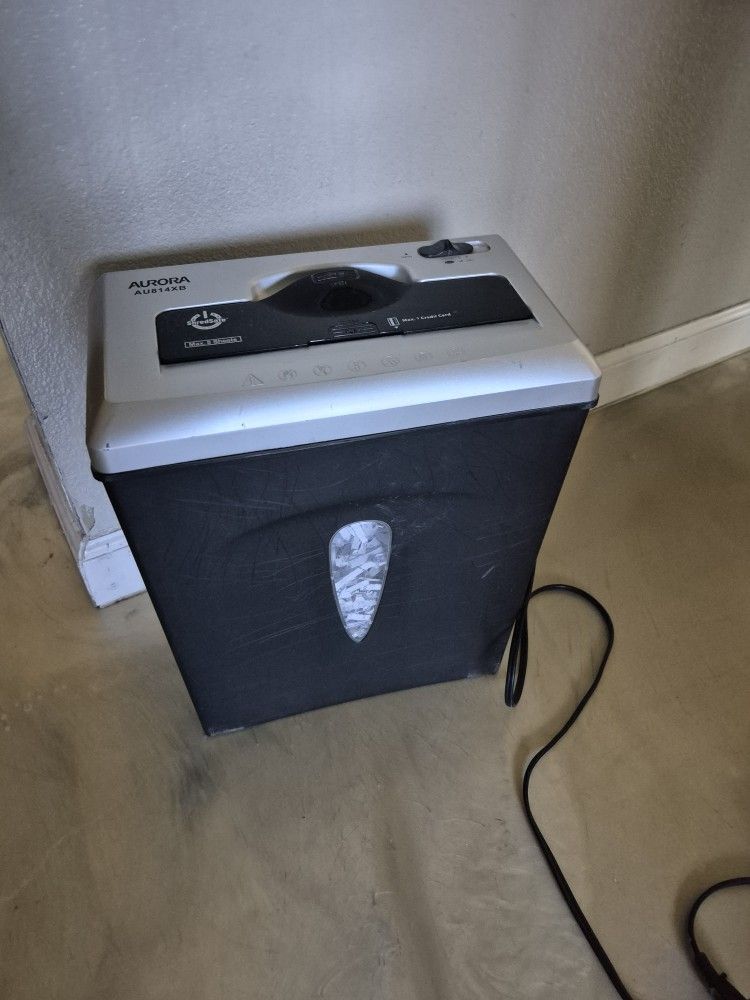 Paper shredder