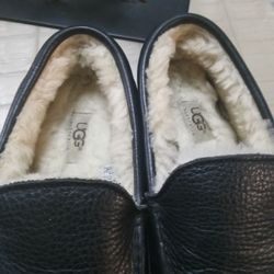 Men's  UGG Leather Slippers Size 8 