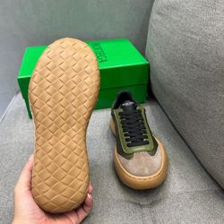 Bottega Sneakers
