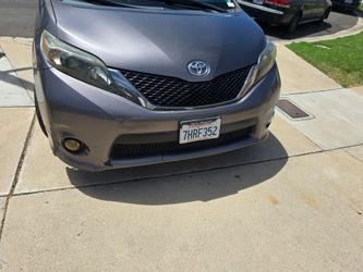 Toyota sienna
