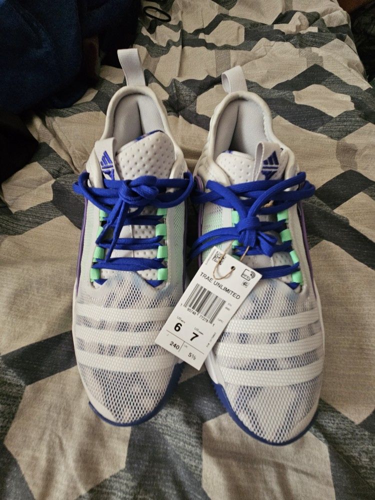 New Women's Adidas Shoes