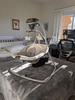 Graco Simple Sway Baby Swing