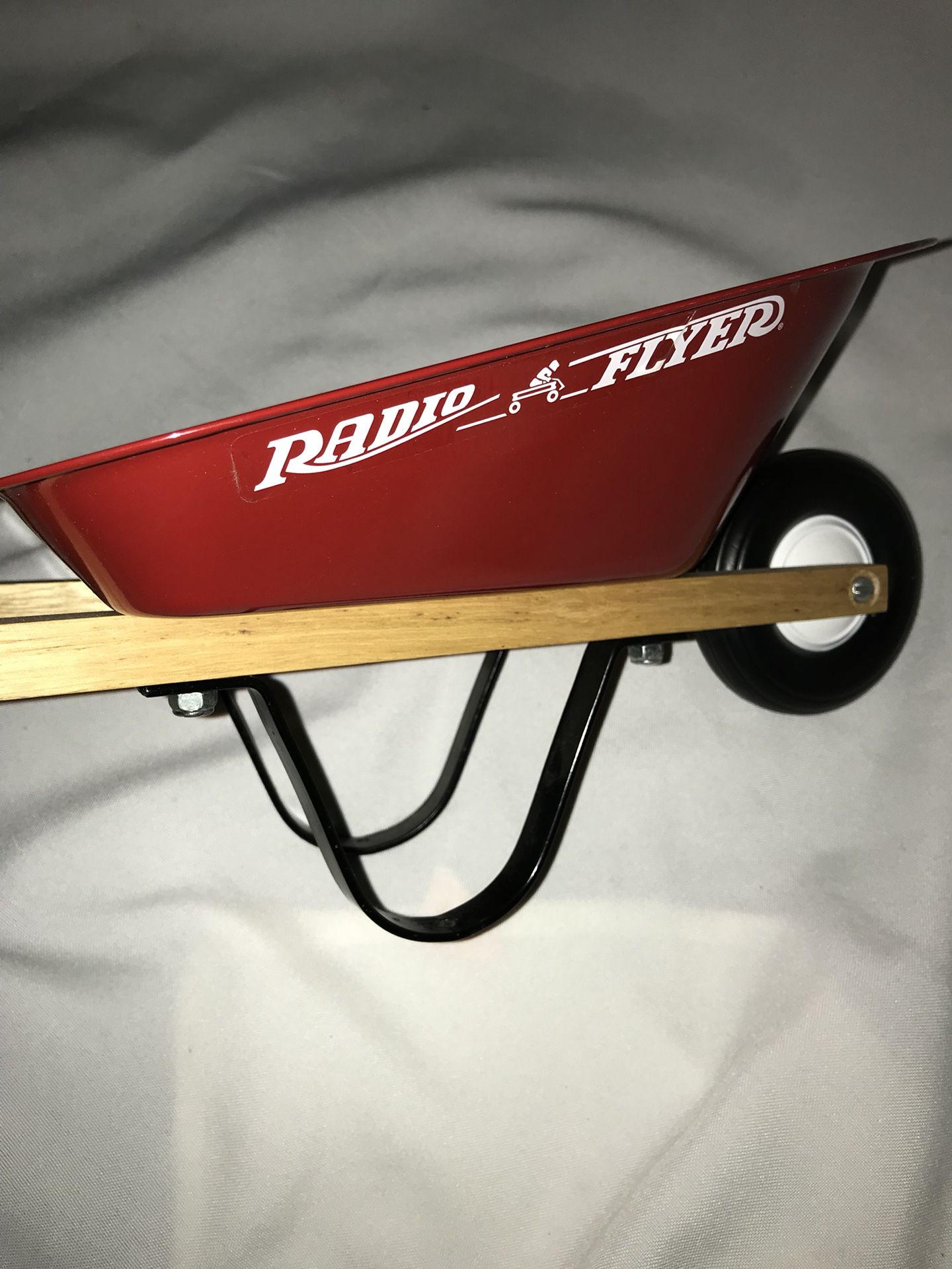 Radio Flyer Mini Wheelbarrow