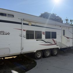 2006 Attitude toy Hauler