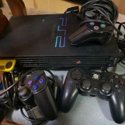 Ps2 With 4 Controllers, 2 Memory Cards