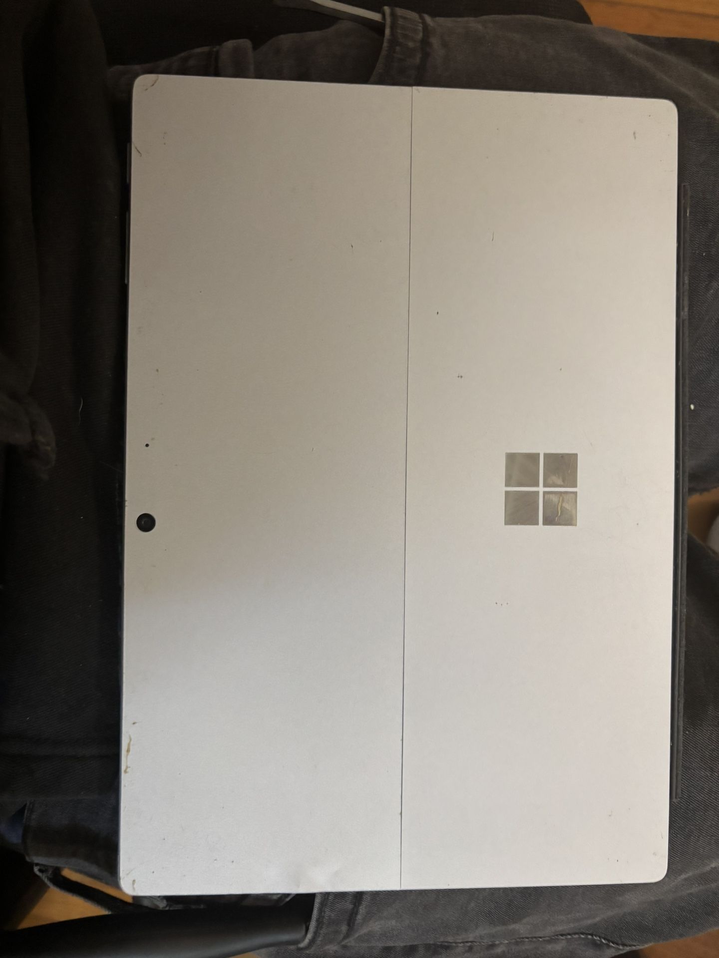 Microsoft Surface 7
