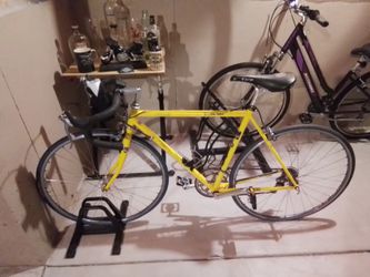 52cm Fuji Road Bike 