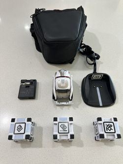 Anki Cozmo Robot With Charger, Cubes And Pouch.