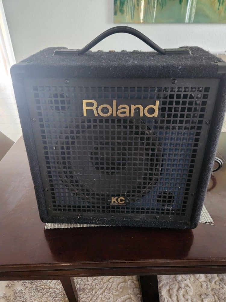 Roland Kc 60