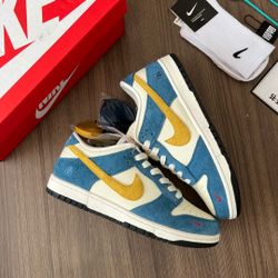 Dunk LowKasina Industrial Blue