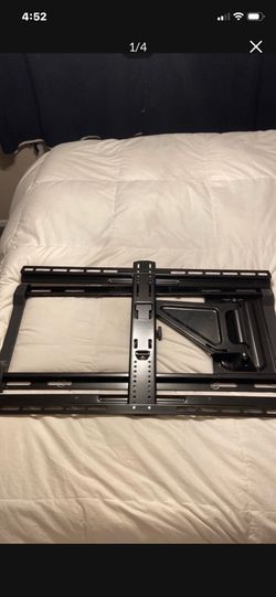 Ultra-Thin Large Full Motion Tilt & Swivel TV Wall Mount Universal brackets fit most flat-panel TVs 37" - 80"