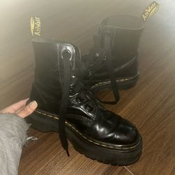 Women’s Dr.Martens