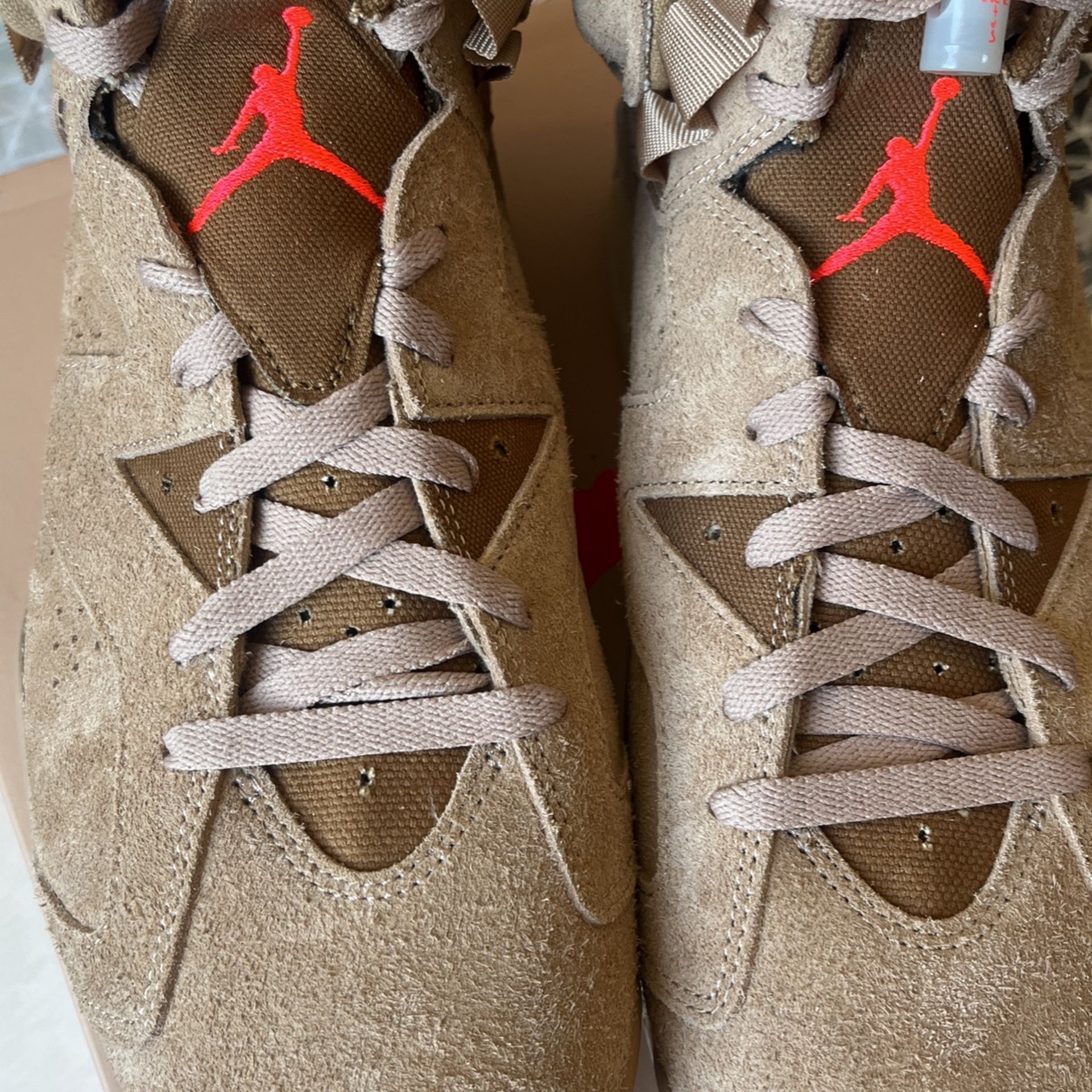Jordan 6 Travis Scott