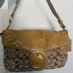 Coach Shoulder Bag Tan/brown