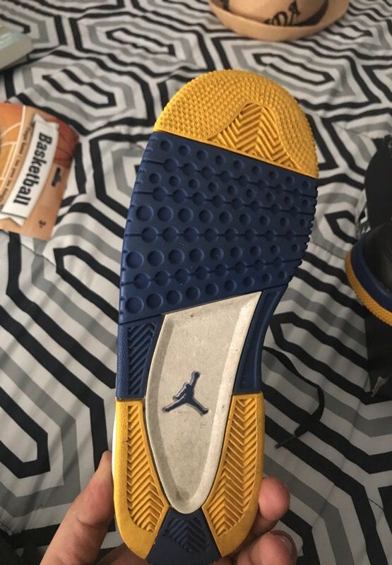 Jordan flight origin (GS) size 7Y