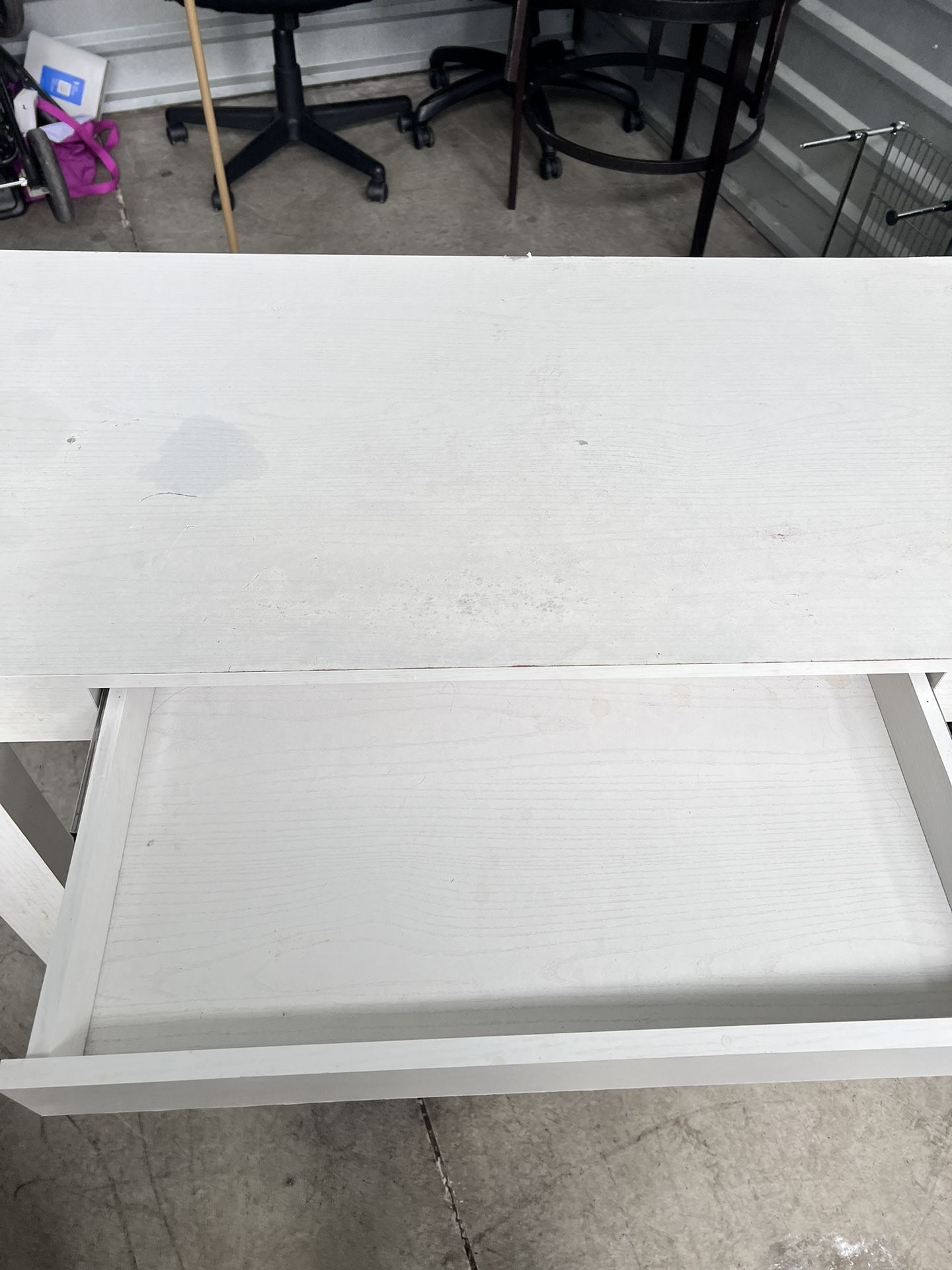 White Vanity Table Desk