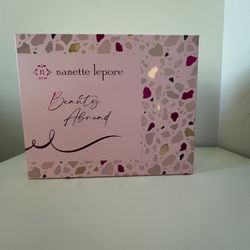 Beauty Set made by Nanette Lepore