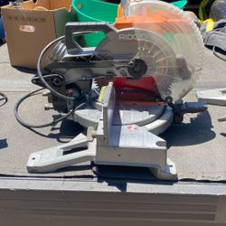 Rigid R4112 10” Dual Miter Saw