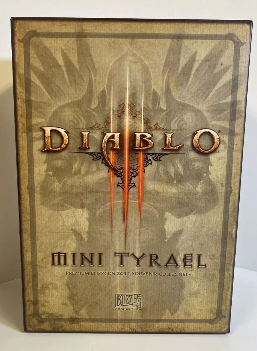 Sideshow Collectibles Mini Tyrael Statue