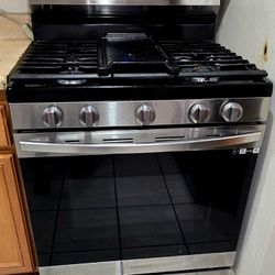 Samsung Smart Wifi enabled gas stove/oven