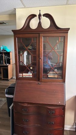Vintage Desk And Drawers.