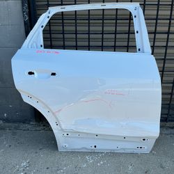 2019 - 2024 AUDI E-TRON  REAR PASSENGER SIDE DOOR OEM 