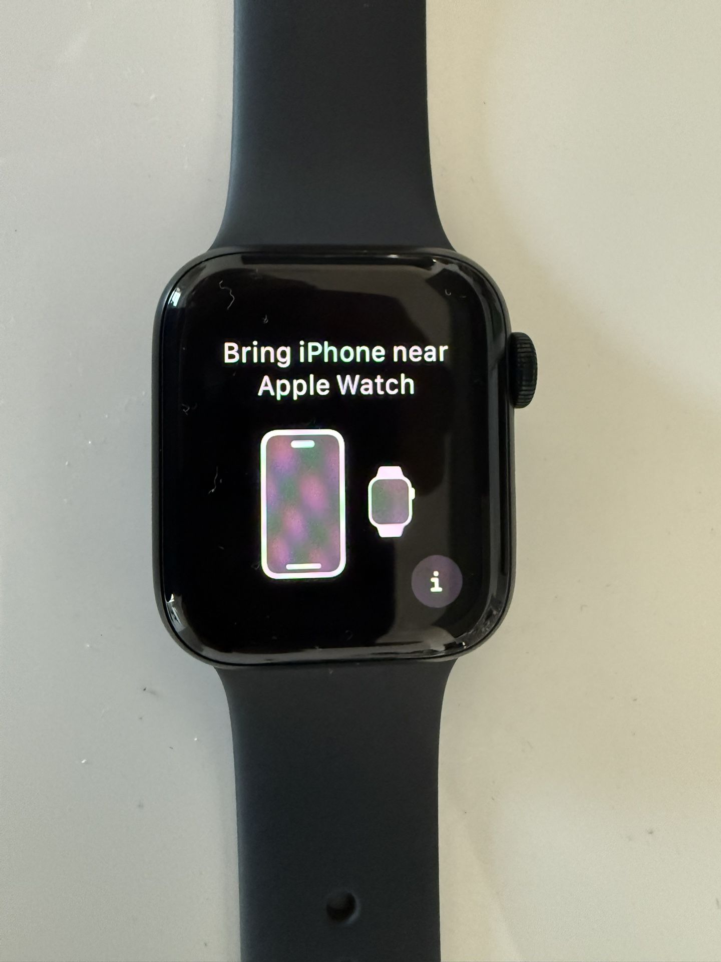 Apple Watch SE 40mm Aluminum Case