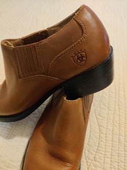 Ariat Women's Boots 7.5B 
