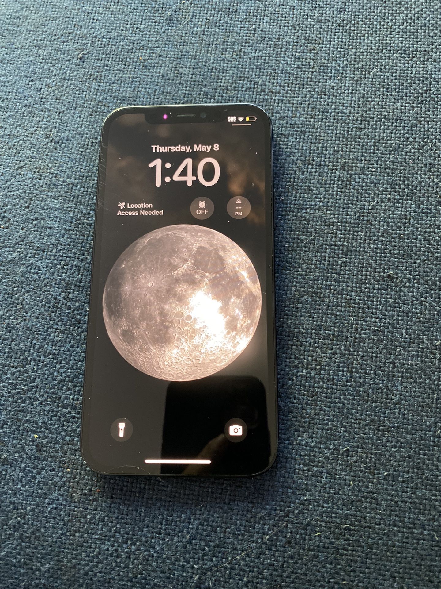 iPhone 12, SIM Lock