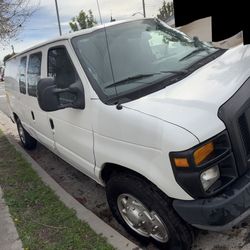 Ford E-250