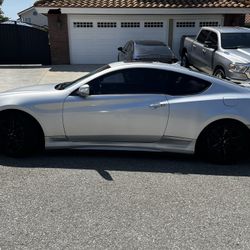 2010 Hyundai Genesis Coupe
