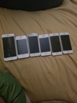 Old Iphone Lot 