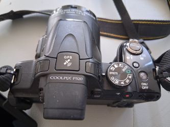 Nikon Coolpix p520