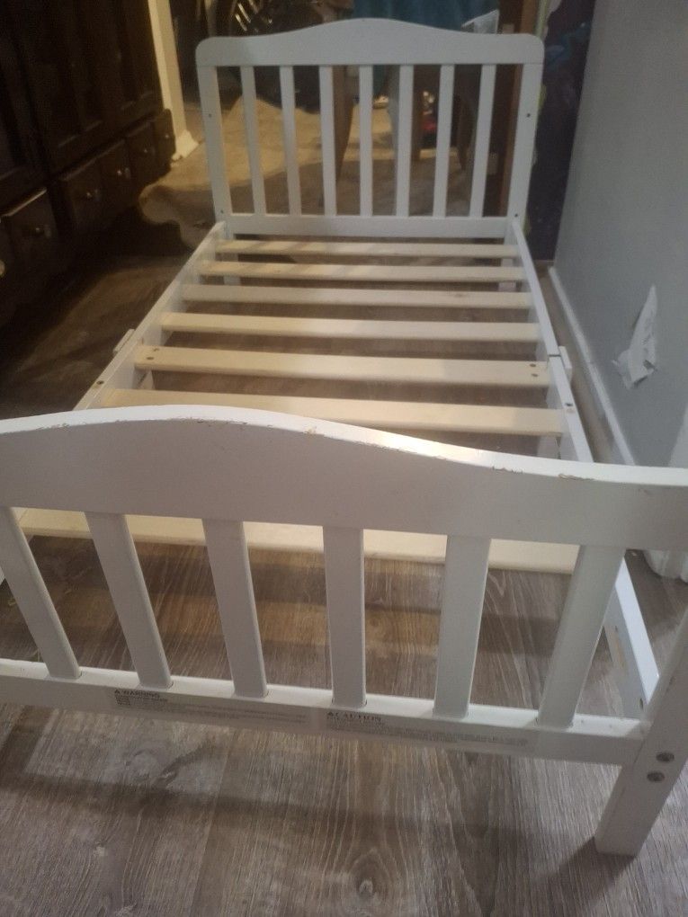 Toddler Bed White