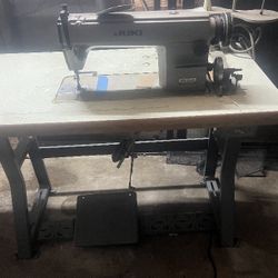 JUKI. Sewing Machine Heavy Duty 1 Needle $400