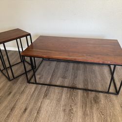Coffee Table w/ Matching Side Table