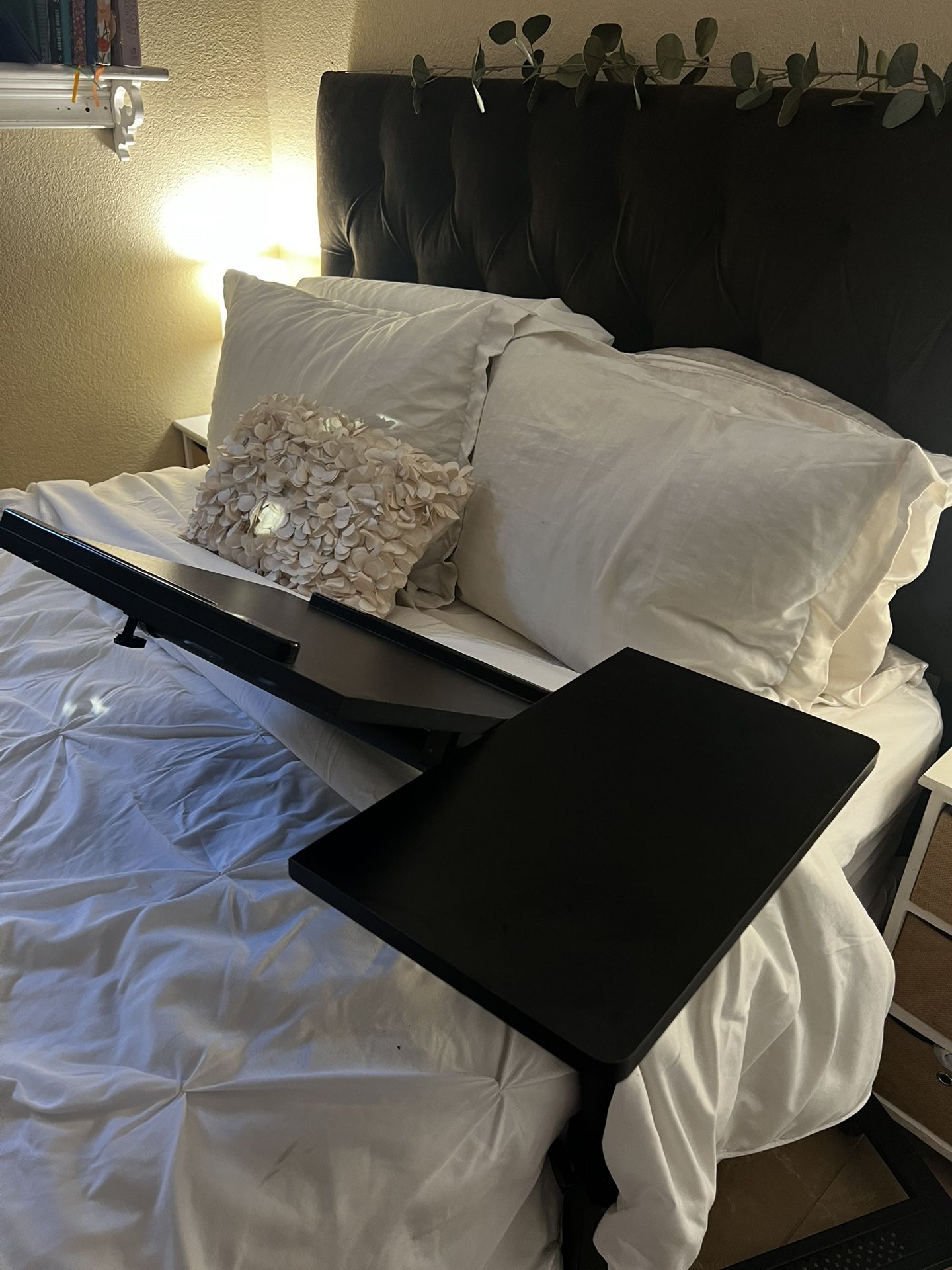 Bed Desk With Wheels 