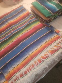 Multifunctional Woven Blanket - Tablecloth, Camping, Picnic, Home & Outdoor Use