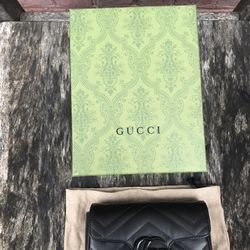 Gucci Marmont Leather Black NEW Small 